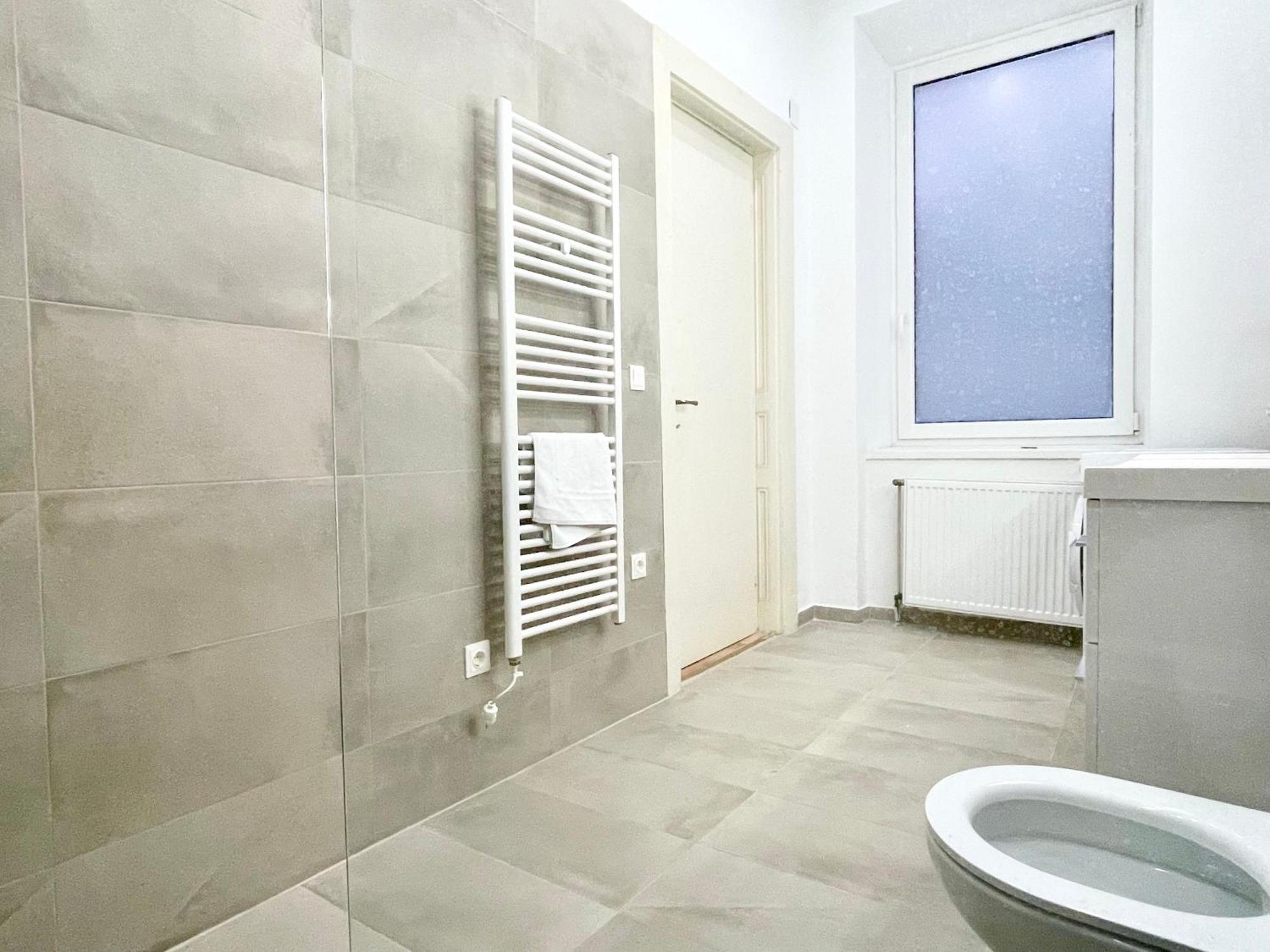 Luxury Apartment At Famous Vienna Kutschkermarkt المظهر الخارجي الصورة